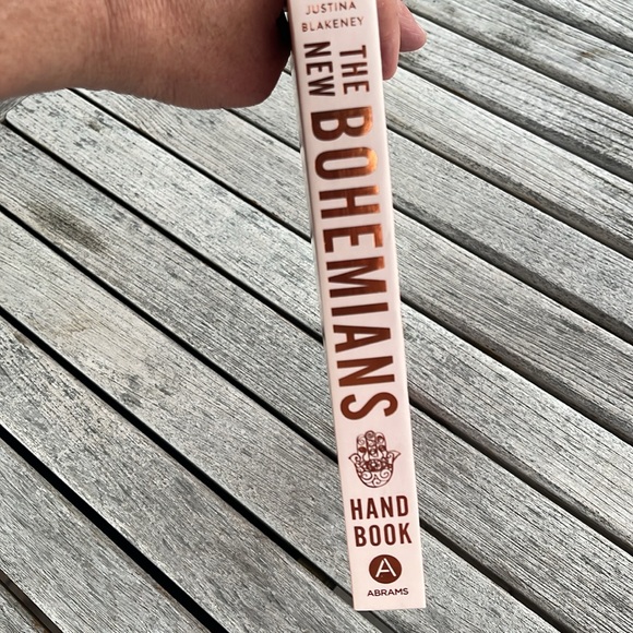 🧵🧶 Justina Blakeney’s The New Bohemians Handbook: Come Home to Good Vibes - Picture 2 of 11